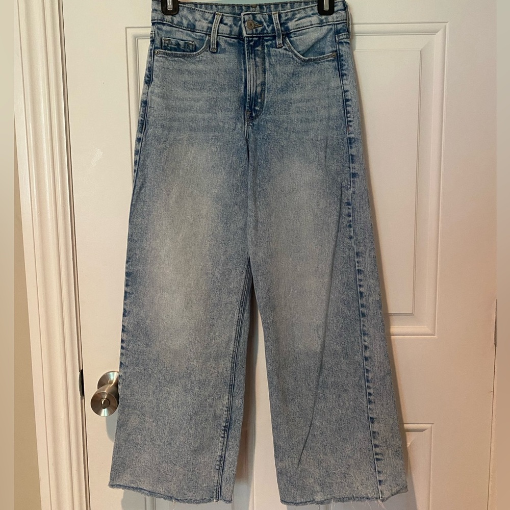 Light Wash Blue Jeans